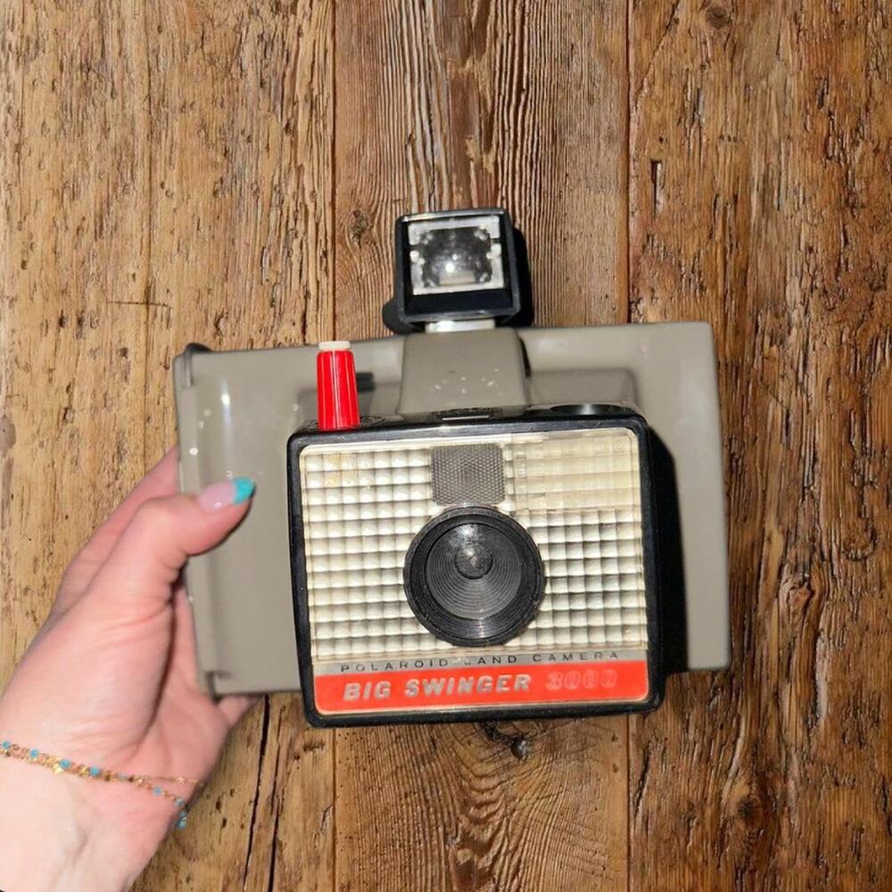 Vintage polaroid big swinger 3000